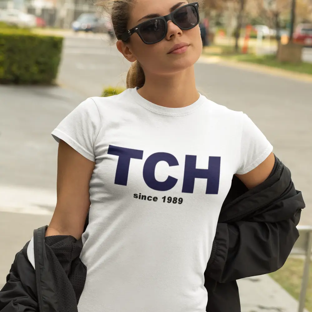 TCH Woman T-Shirt Weiß