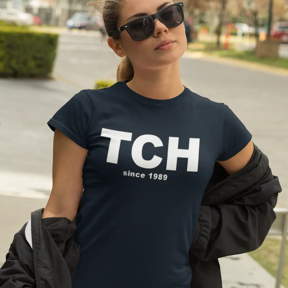 TCH Woman T-Shirt Navy Blau